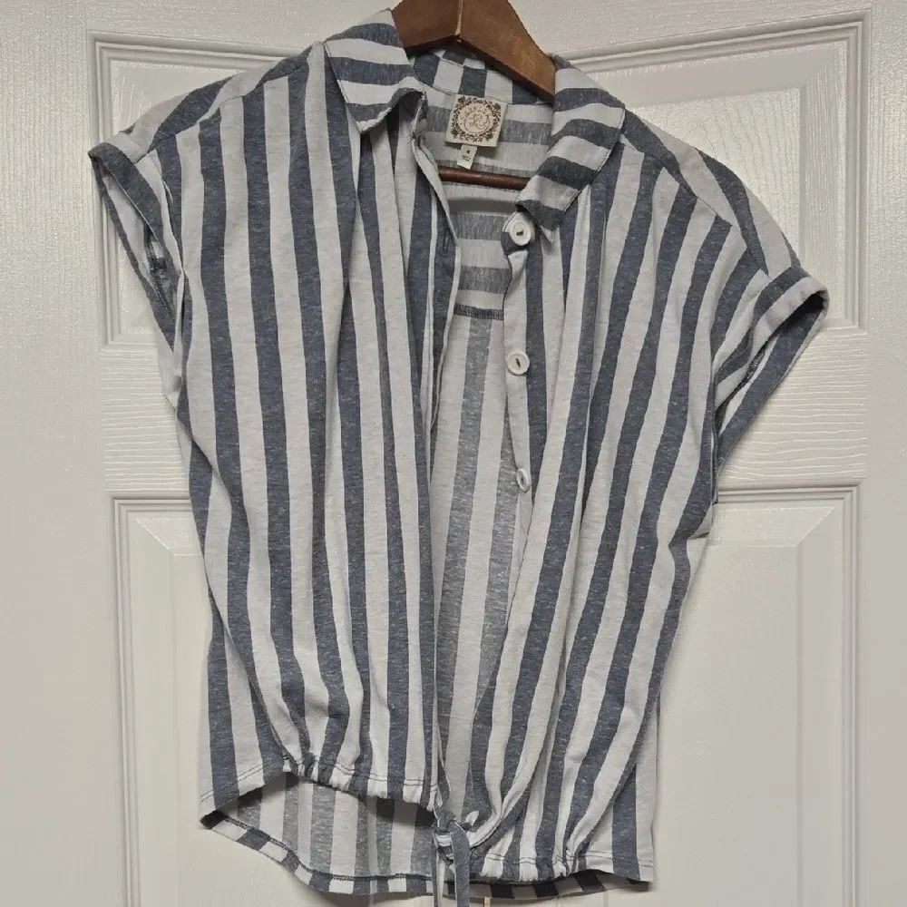 Striped Button-Front Tie-Hem Top in Navy and White